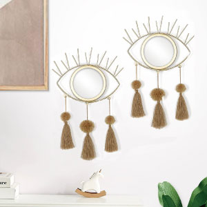 Espejo decorativo dorado, de diseño moderno de inspiración art deco.