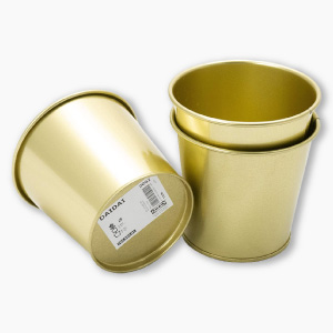 Juego de maceteros dorados pequeños asequibles.