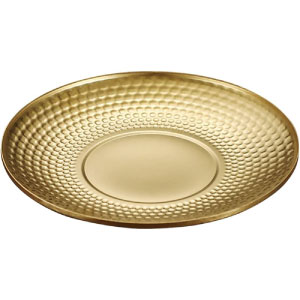 Platillo dorado de metal para postre o aperitivo.