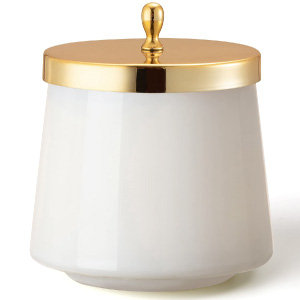Velas aromáticas en tarro de cristal dorado para regalo o decoración.